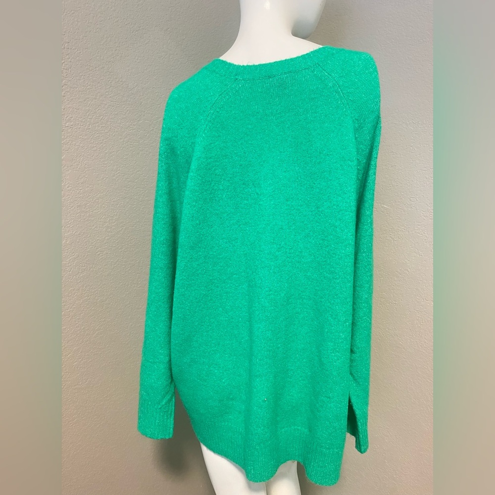 Torrid Plus Women’s Green Crew Neck Long Sleeves Sweater Size 2 - Picture 5 of 11